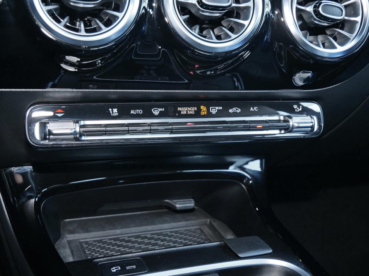 Mercedes-Benz CLA 180 Coupé Progressive Kamera Navi SpurhalteA