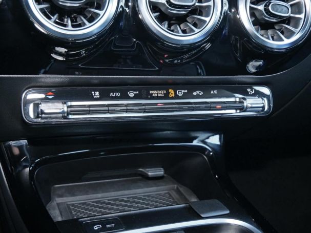 Mercedes-Benz CLA 180 Coupé Progressive Kamera Navi SpurhalteA