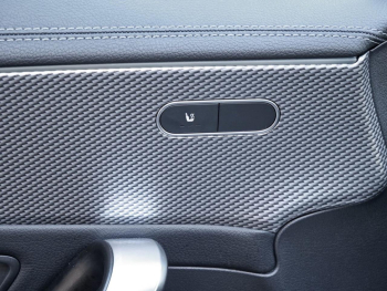 Mercedes-Benz CLA 180 Coupé Progressive Kamera Navi SpurhalteA