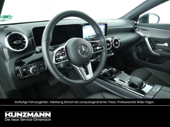Mercedes-Benz CLA 180 Coupé Progressive MBUX Navi Premium SHZ 