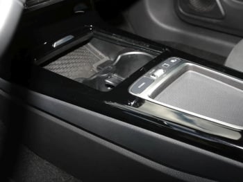 Mercedes-Benz CLA 200 Coupé AMG MBUX Navi Kamera Lenkradhzg