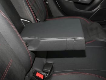 Mercedes-Benz CLA 200 Coupé AMG MBUX Navi Kamera Lenkradhzg