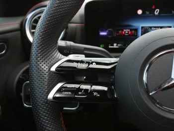 Mercedes-Benz CLA 200 Coupé AMG MBUX Navi Kamera Lenkradhzg