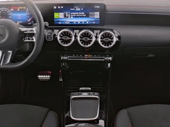 Mercedes-Benz CLA 200 Coupé AMG MBUX Navi Kamera Lenkradhzg