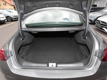 Mercedes-Benz CLA 200 Coupé AMG MBUX Navi Kamera Lenkradhzg
