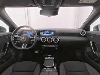 Mercedes-Benz CLA 200 Coupé AMG MBUX Navi Kamera Lenkradhzg