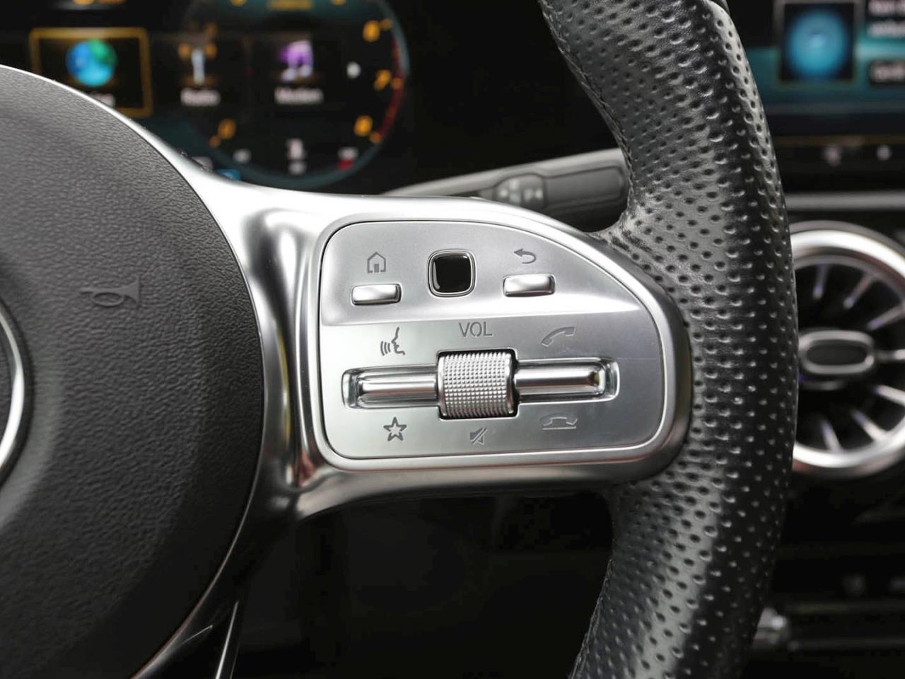 Mercedes-Benz CLA 200 Coupé AMG Night EDITION2020 Panorama