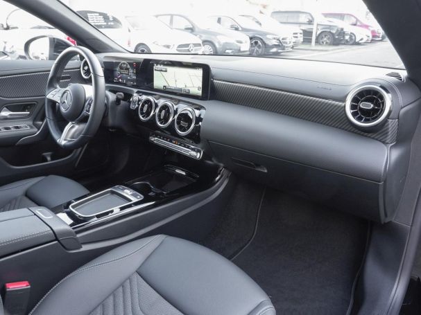 Mercedes-Benz CLA 200 Coupé Progressive Distronic Kamera