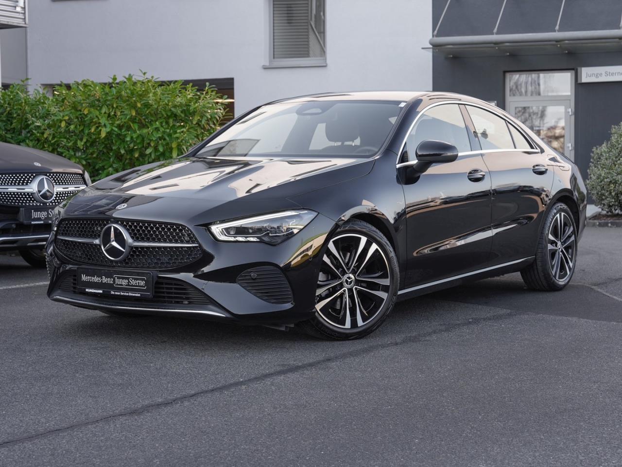 Mercedes-Benz CLA 200 Coupé Progressive Distronic Kamera