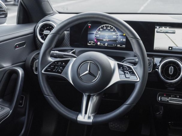 Mercedes-Benz CLA 200 Coupé Progressive Distronic Kamera