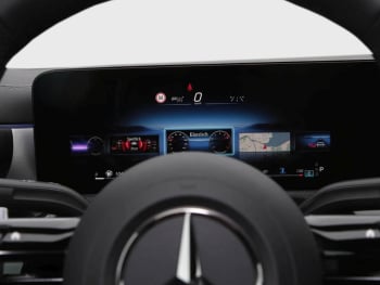 Mercedes-Benz CLA 200 d Coupé AMG Night Distronic AHK Kamera