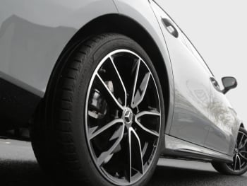 Mercedes-Benz CLA 200 d Coupé AMG Night Distronic AHK Kamera