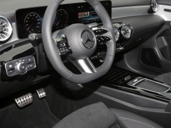 Mercedes-Benz CLA 200 d Coupé AMG Night Distronic AHK Kamera