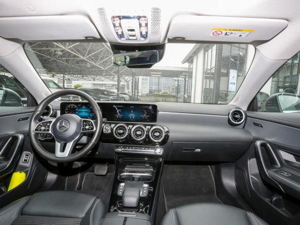 Mercedes-Benz CLA 200 d Coupé Progressive Navi Panorama Kamera Mercedes-Benz CLA 200 d Coupé Progressive Navi Panorama Kamera