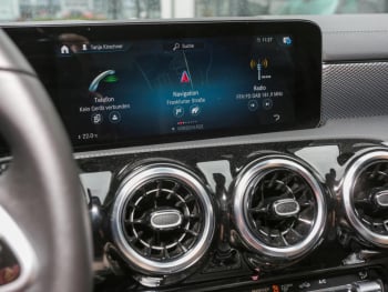 Mercedes-Benz CLA 200 d Coupé Progressive Navi Panorama Kamera Mercedes-Benz CLA 200 d Coupé Progressive Navi Panorama Kamera