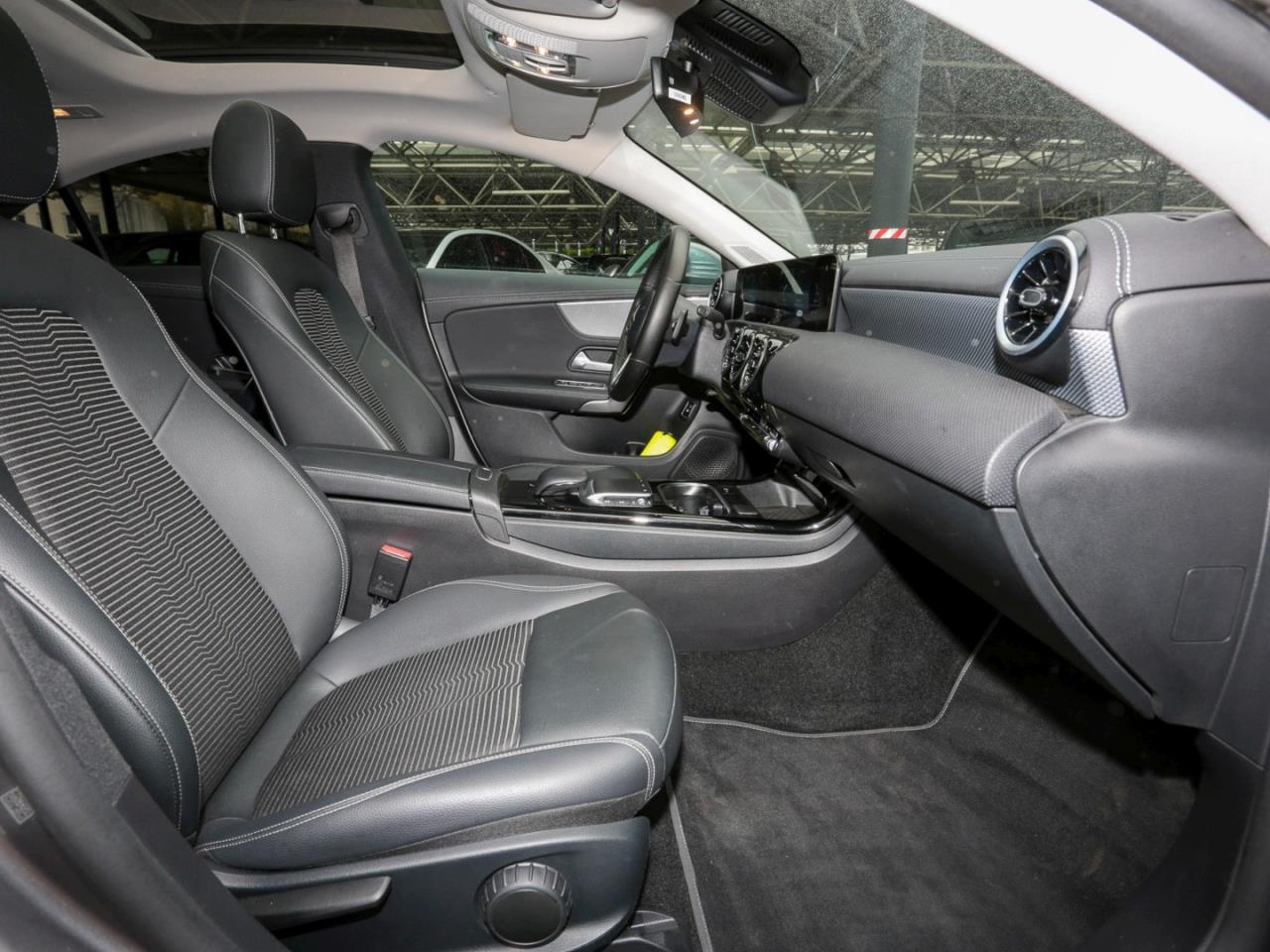 Mercedes-Benz CLA 200 d Coupé Progressive Navi Panorama Kamera