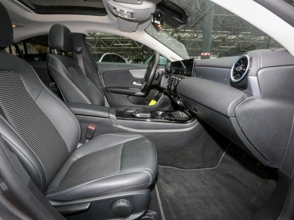 Mercedes-Benz CLA 200 d Coupé Progressive Navi Panorama Kamera