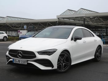 Mercedes-Benz CLA 200 d Coupé AMG Night Panorama Distronic AHK