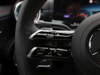 Mercedes-Benz CLA 200 d Coupé AMG Night Panorama Distronic AHK