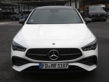 Mercedes-Benz CLA 200 d Coupé AMG Night Panorama Distronic AHK