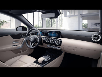 Mercedes-Benz CLA 220 4M Coupé Progressive MBUX Distronic AHK 