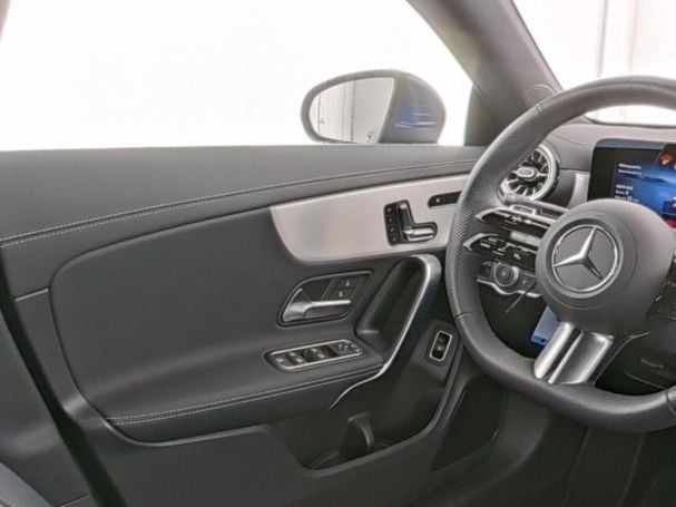 Mercedes-Benz CLA 220 4M Coupé AMG Distronic Panorama 360° SHZ