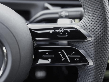 Mercedes-Benz CLA 220 d Coupé AMG Night Distronic Kamera AHK