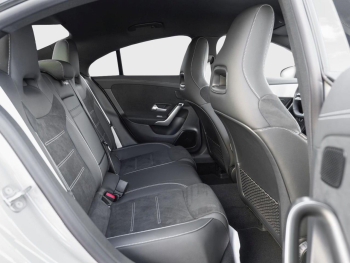 Mercedes-Benz CLA 220 d Coupé AMG Night Distronic Kamera AHK