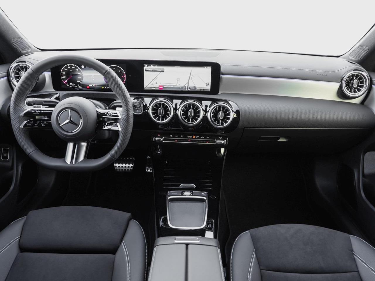 Mercedes-Benz CLA 220 d Coupé AMG Night Distronic Kamera AHK