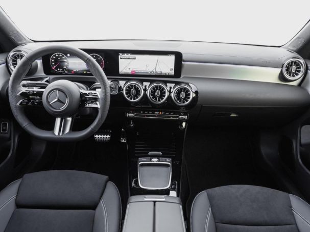 Mercedes-Benz CLA 220 d Coupé AMG Night Distronic Kamera AHK