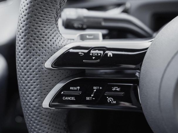 Mercedes-Benz CLA 220 d Coupé AMG Night Distronic Kamera AHK