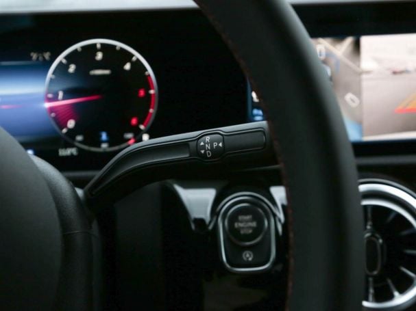 Mercedes-Benz CLA 220 d Coupé AMG Distronic AHK KeylessGo 360° Mercedes-Benz CLA 220 d Coupé AMG Distronic AHK KeylessGo 360°