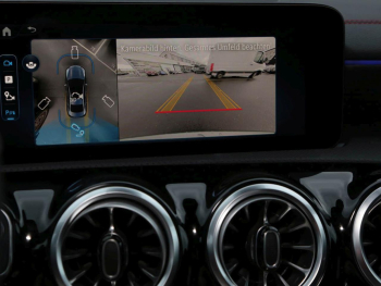 Mercedes-Benz CLA 220 d Coupé AMG Distronic AHK KeylessGo 360°