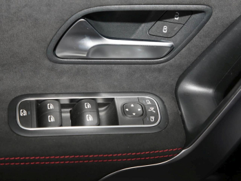 Mercedes-Benz CLA 220 d Coupé AMG Distronic AHK KeylessGo 360°