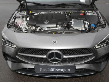 Mercedes-Benz CLA 220 d Coupé AMG Distronic AHK KeylessGo 360°