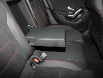 Mercedes-Benz CLA 220 d Coupé AMG Distronic AHK KeylessGo 360°