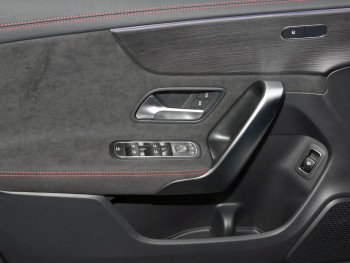 Mercedes-Benz CLA 220 d Coupé AMG Distronic AHK KeylessGo 360°