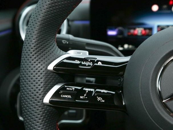 Mercedes-Benz CLA 220 d Coupé AMG Distronic AHK KeylessGo 360° Mercedes-Benz CLA 220 d Coupé AMG Distronic AHK KeylessGo 360°