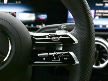 Mercedes-Benz CLA 220 d Coupé AMG Distronic AHK KeylessGo 360°