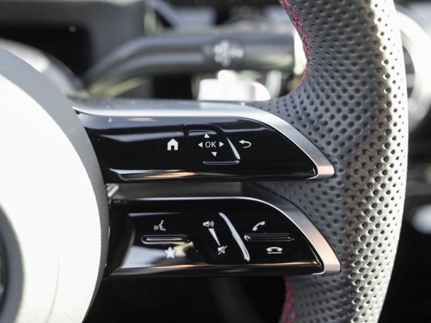 Mercedes-Benz CLA 220 d Coupé AMG Distronic Burmester 360° SHZ