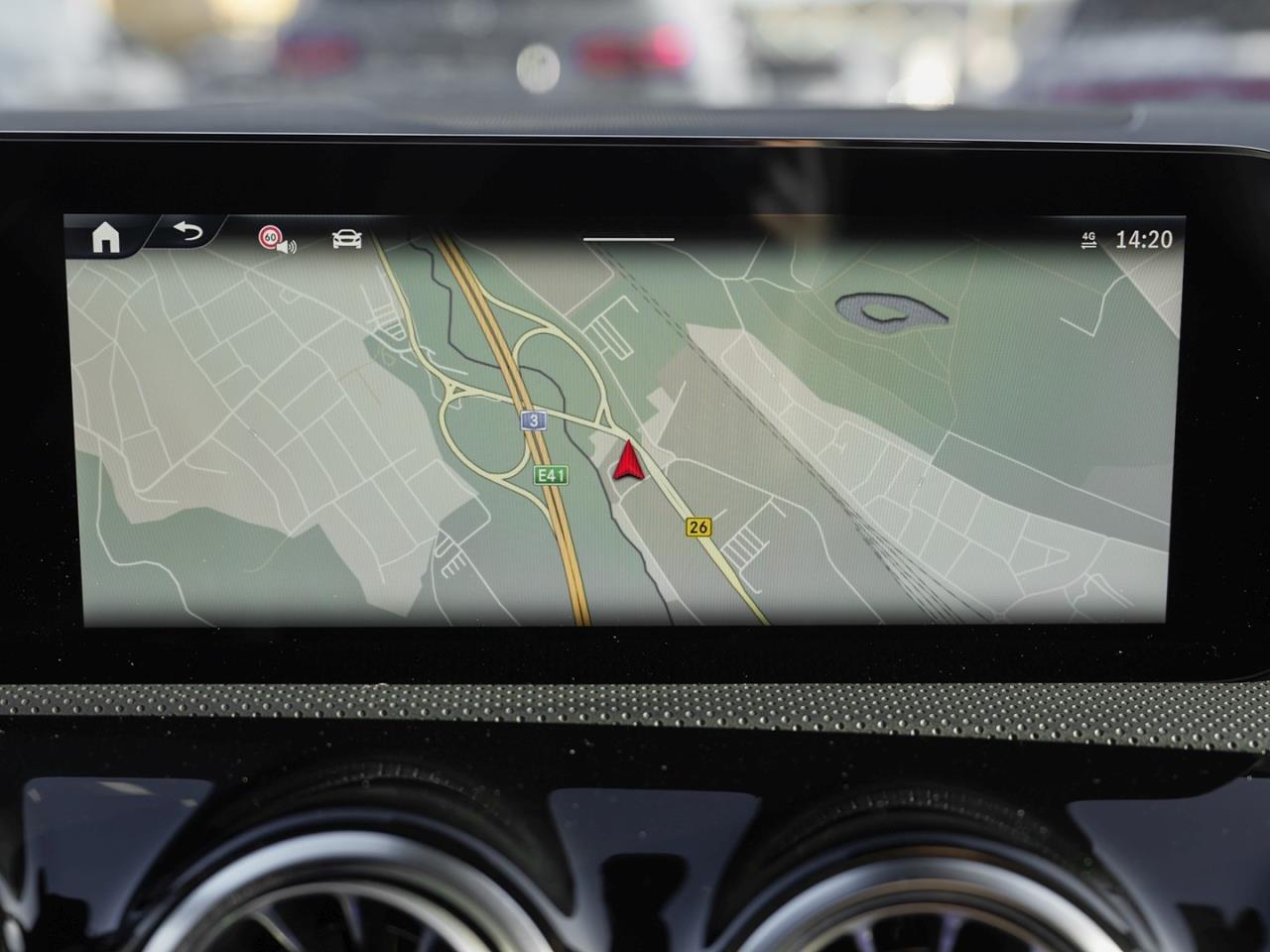 Mercedes-Benz CLA 220 d Coupé AMG Distronic Burmester 360° SHZ