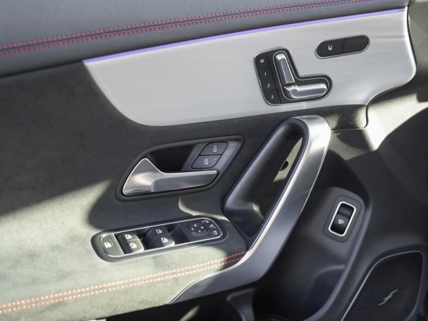 Mercedes-Benz CLA 220 d Coupé AMG Distronic Burmester 360° SHZ