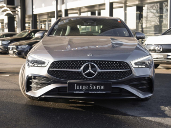 Mercedes-Benz CLA 220 d Coupé AMG Distronic Burmester 360° SHZ