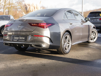 Mercedes-Benz CLA 220 d Coupé AMG Distronic Burmester 360° SHZ