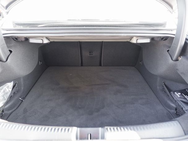 Mercedes-Benz CLA 220 d Coupé AMG Distronic Burmester 360° SHZ