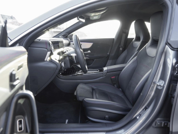 Mercedes-Benz CLA 220 d Coupé AMG Distronic Burmester 360° SHZ
