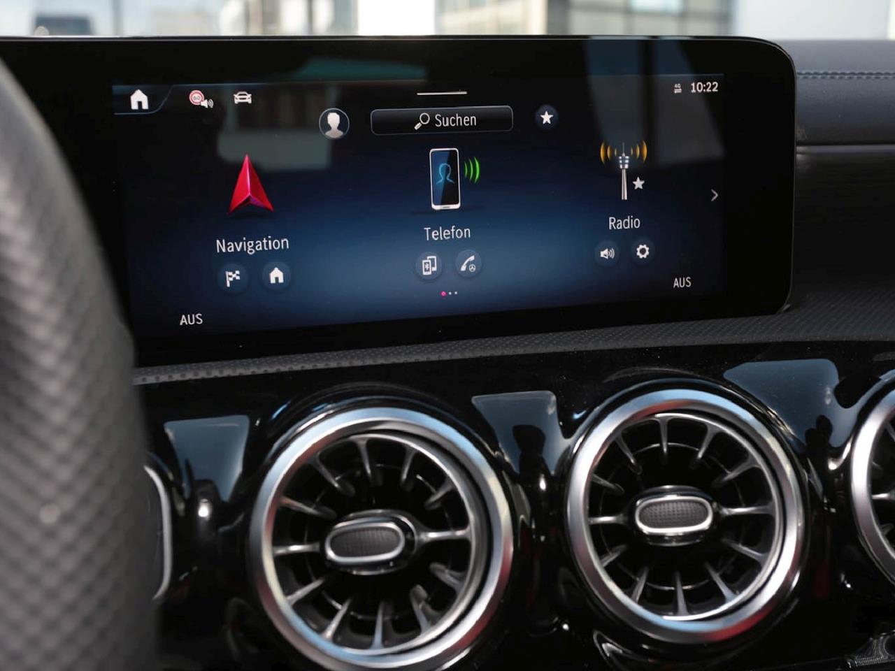 Mercedes-Benz CLA 250 4M Coupé AMG Panorama Leder rot-schwarz