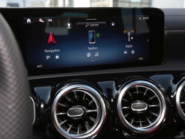 Mercedes-Benz CLA 250 4M Coupé AMG Panorama Leder rot-schwarz