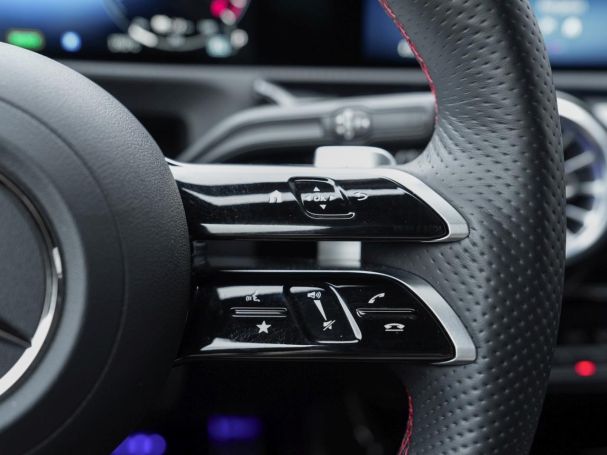 Mercedes-Benz CLA 250 e Coupé AMG Burmester Memory 360°