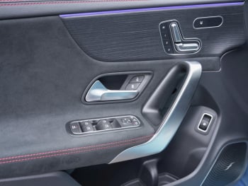 Mercedes-Benz CLA 250 e Coupé AMG Burmester Memory 360°